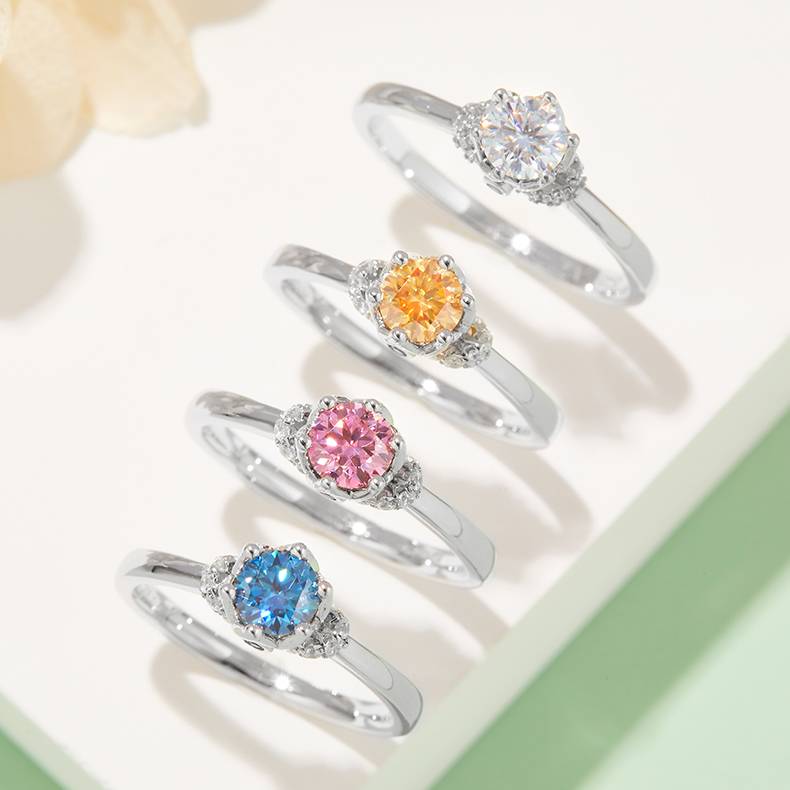 直臂加冕S925银镀白金MoissaniteWomen's Ring50分D级